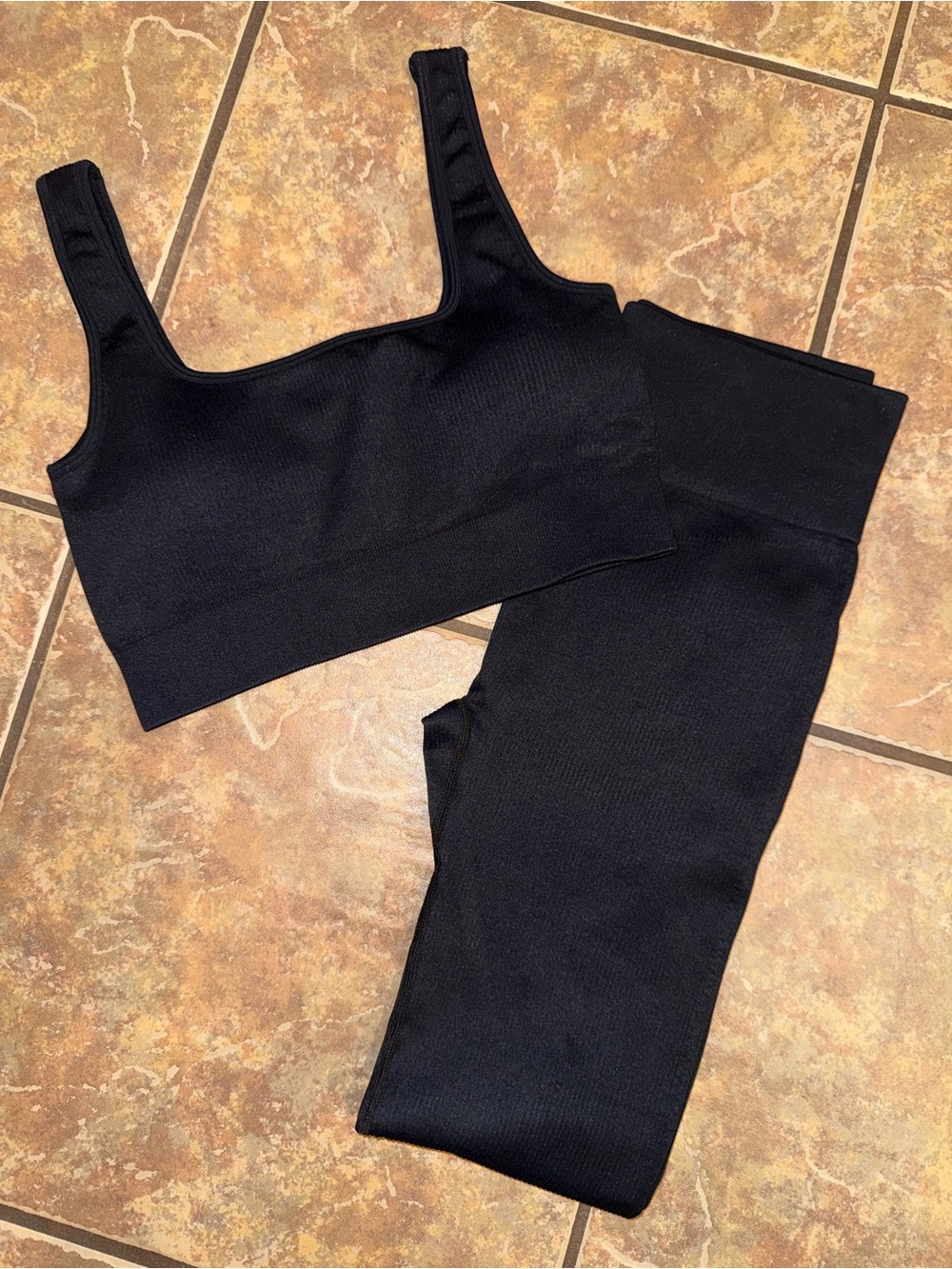 OQQ Black Seamless High-Waist Leggings & Crop Top Workout Set Athleisure Large - Picture 4 of 4